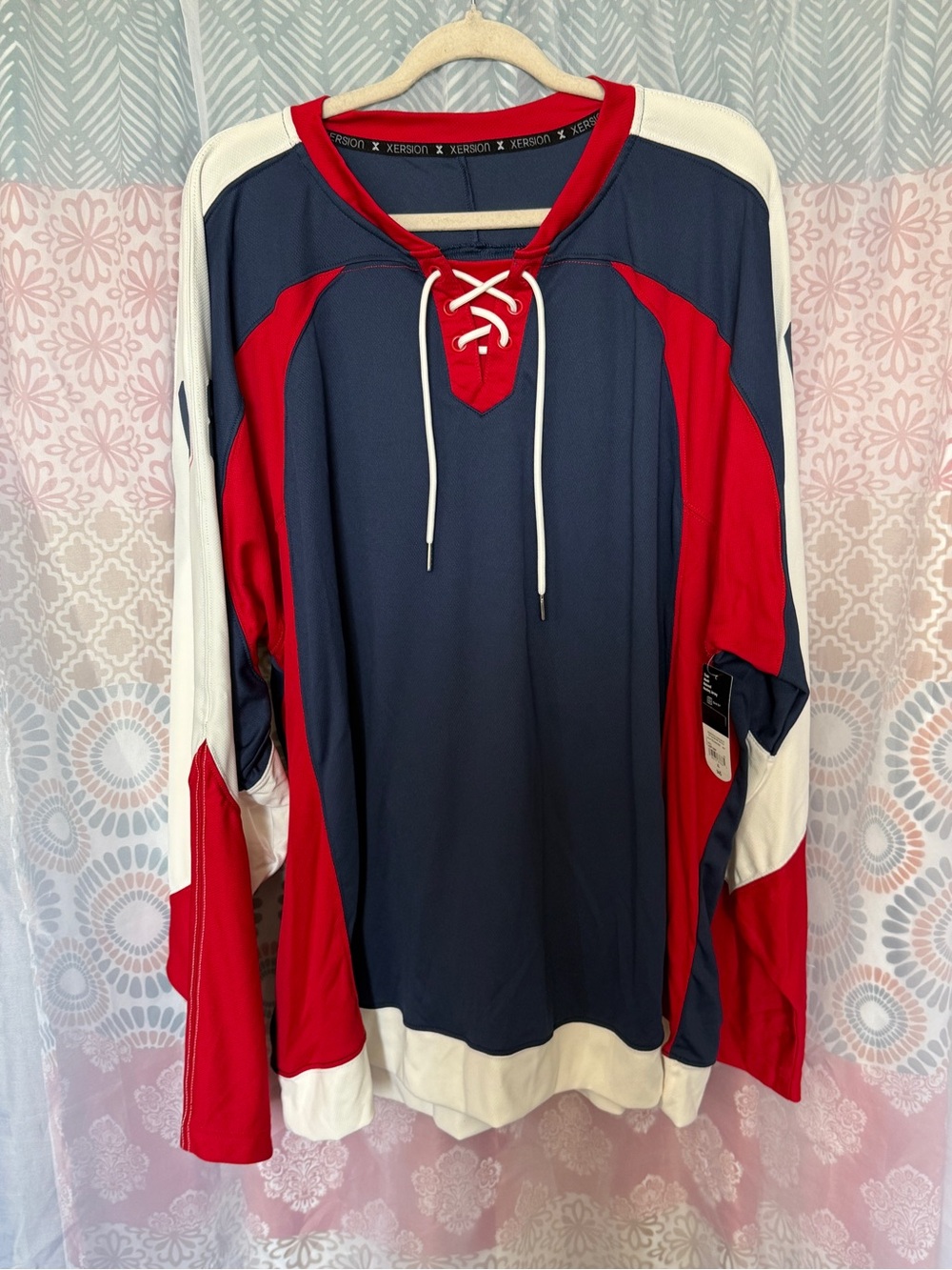 Men’s And XL Xersion Navy Red White Lace-Up Crewneck Sweatshirt